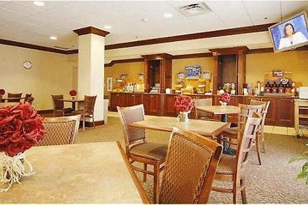 Holiday Inn Express Waterbury Restoran fotoğraf