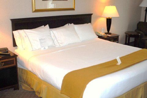 Holiday Inn Express Waterbury Dış mekan fotoğraf